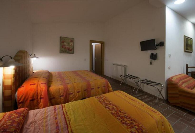 إستديو عائلى, Cecco Di Nara