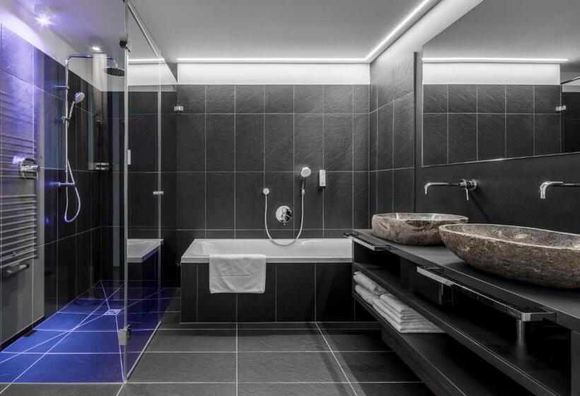 豪华房间, Conturines