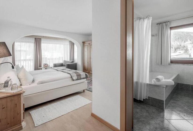 豪华房间, Conturines