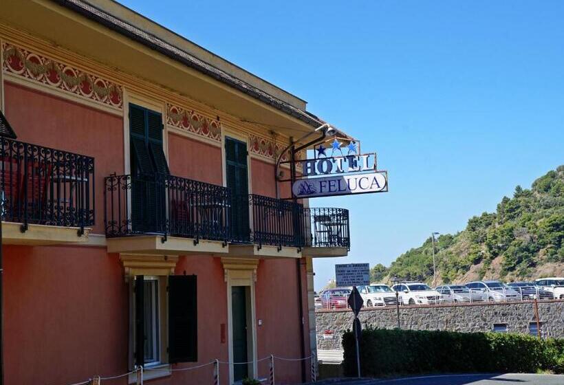 חדר סטנדרט, Feluca