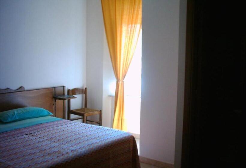 חדר סטנדרט, Il Malandrone