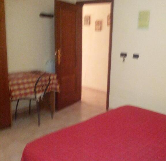 חדר סטנדרט, Il Malandrone