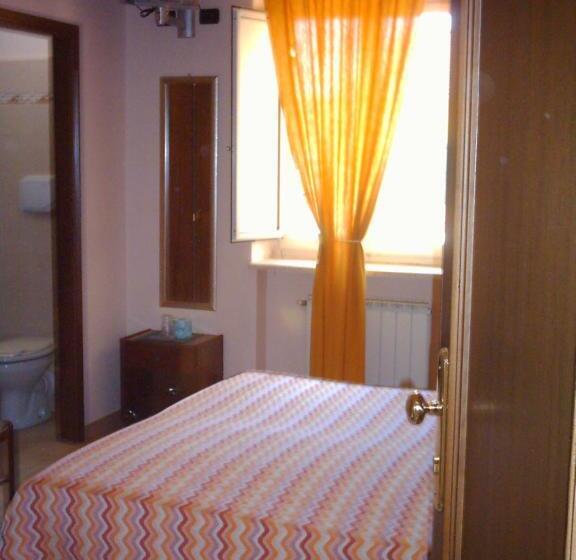 חדר סטנדרט, Il Malandrone