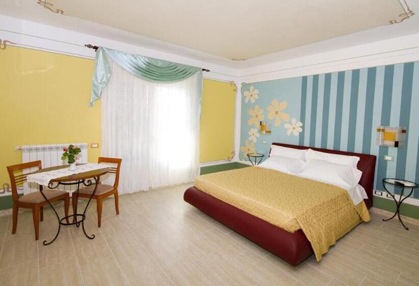 חדר סטנדרט עם מרפסת, La Chandelle