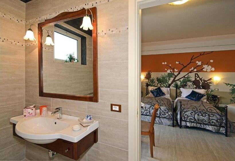 חדר סטנדרט עם מרפסת, La Chandelle