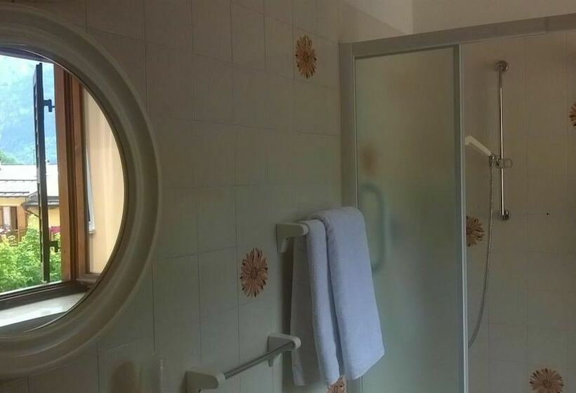 חדר משפחתי, Paganella