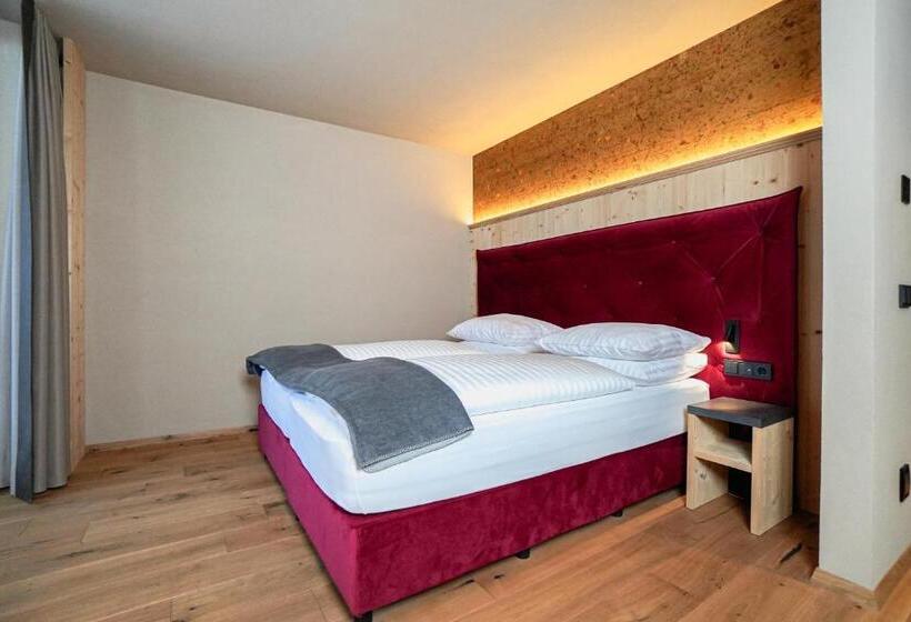 Полулюкс, Pozzamanigoni