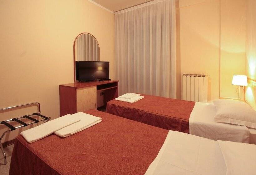 スタンダードルーム, Rose & Crown