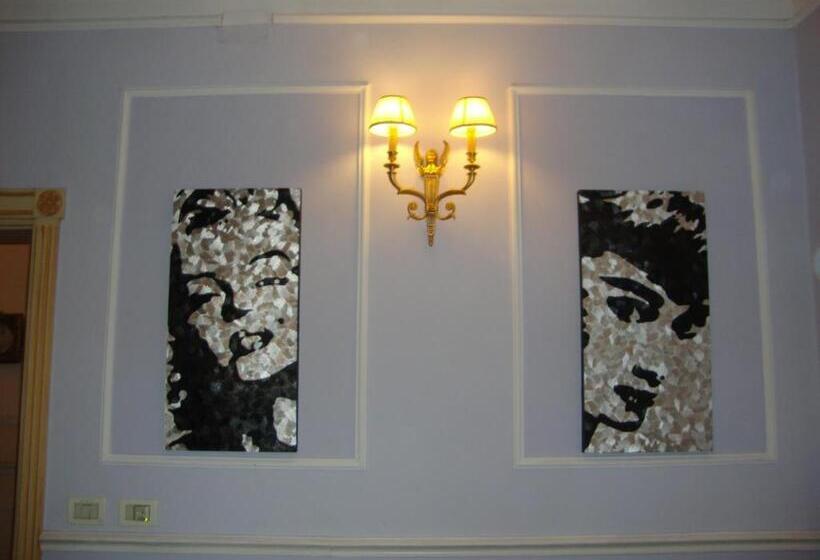 חדר סטנדרט, Vandelli