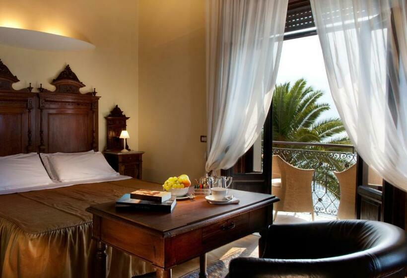 Superior room with lake view, Villa Giulia