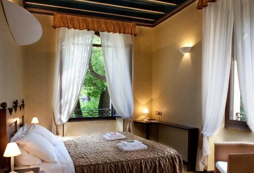 اتاق استاندارد با چشمانداز باغ, Villa Giulia