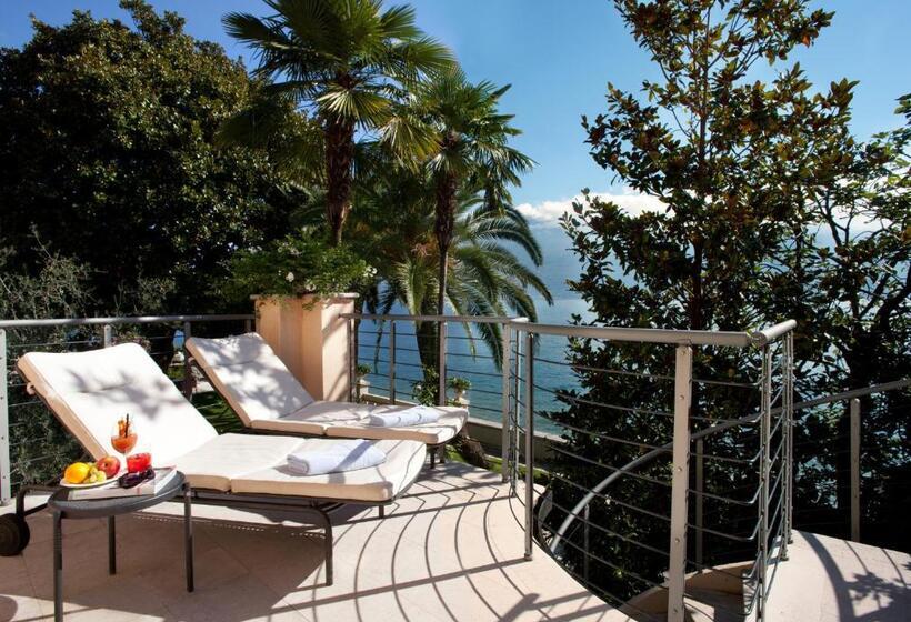 Suite with lake view, Villa Giulia