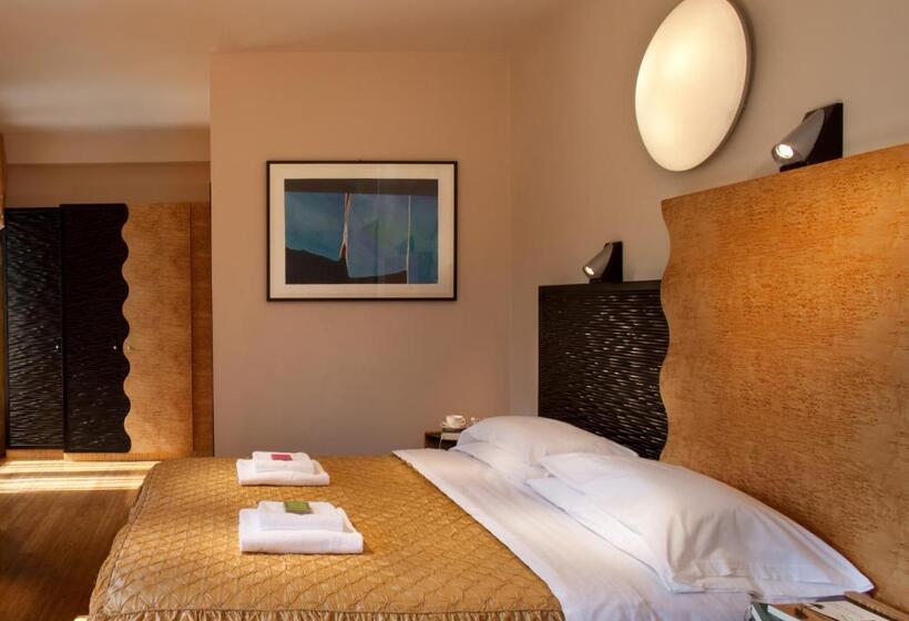 Superior room with lake view, Villa Giulia