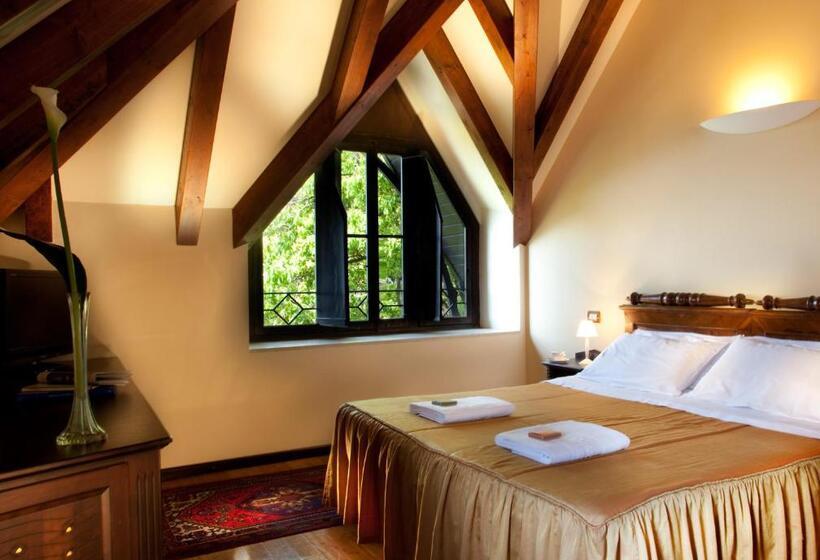 Superior room with lake view, Villa Giulia