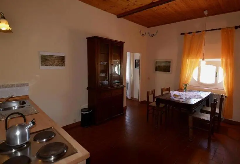 Huoneisto 2 Makuuhuonetta, Villa Palagione Centro Interculturale