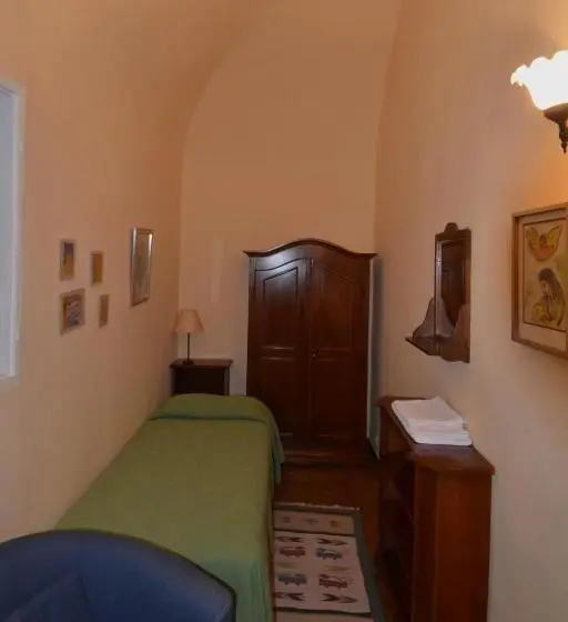 Superior Kolmen Hengen Huone, Villa Palagione Centro Interculturale