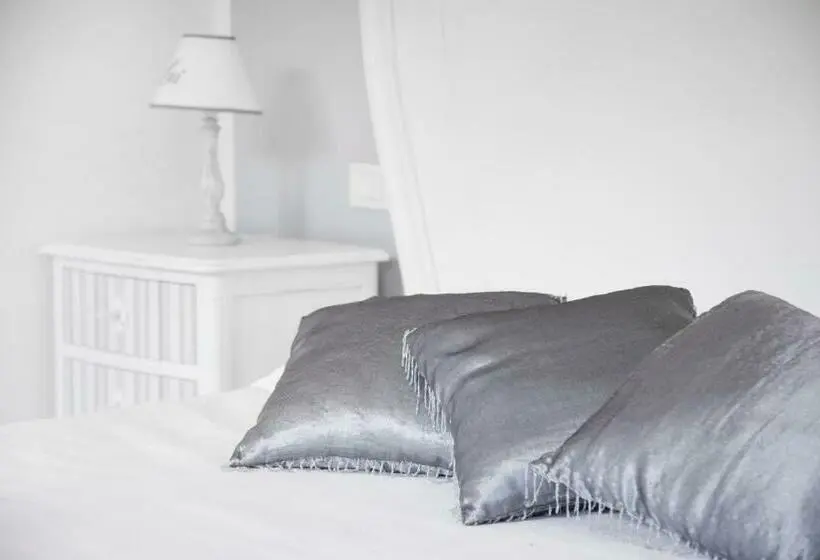 اتاق استاندارد, B&b The Divine
