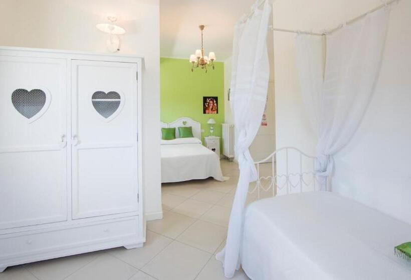 スタンダードトリプルルーム, B&b The Divine