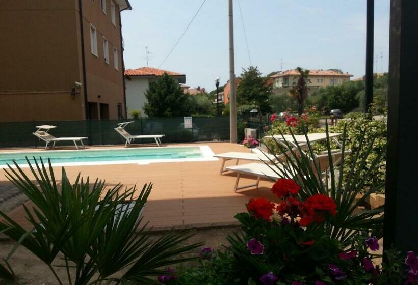 غرفة إقتصادية, Alessio Camere