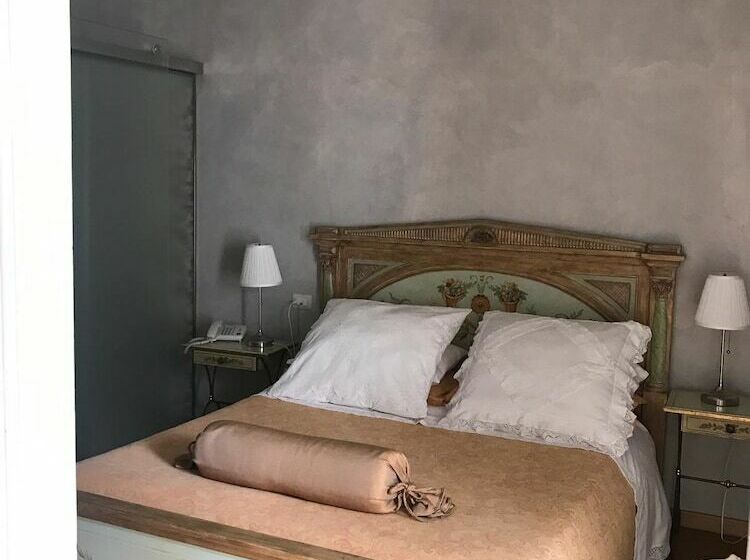 带1个卧室的带阳台的公寓, B&b Jsuite