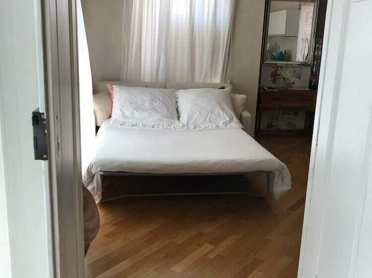 Апартаменты 1 Спальня с Балконом, B&b Jsuite