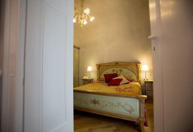 Апартаменты 1 Спальня с Балконом, B&b Jsuite