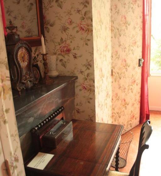 اتاق راحتی, Chateau De Saint Martin