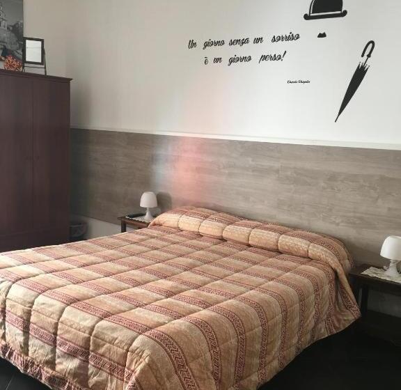 スタンダードトリプルルーム, Bed & Breakfast Hostel H24