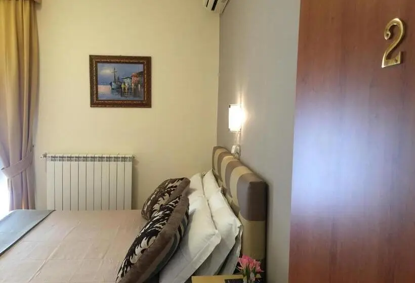 バルコニー付きスタンダードルーム, Bed & Breakfast Hostel H24