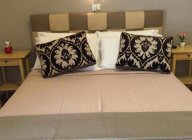 エコノミールーム, Bed & Breakfast Hostel H24