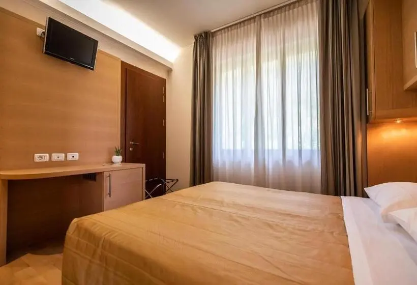 اتاق اکونومی, Centro Benessere Gardel
