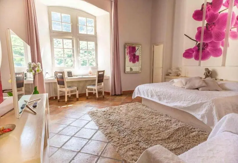 Sviitti, Châteauzen