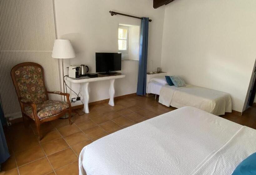 Номер Стандарт Трехместный, Châteauzen