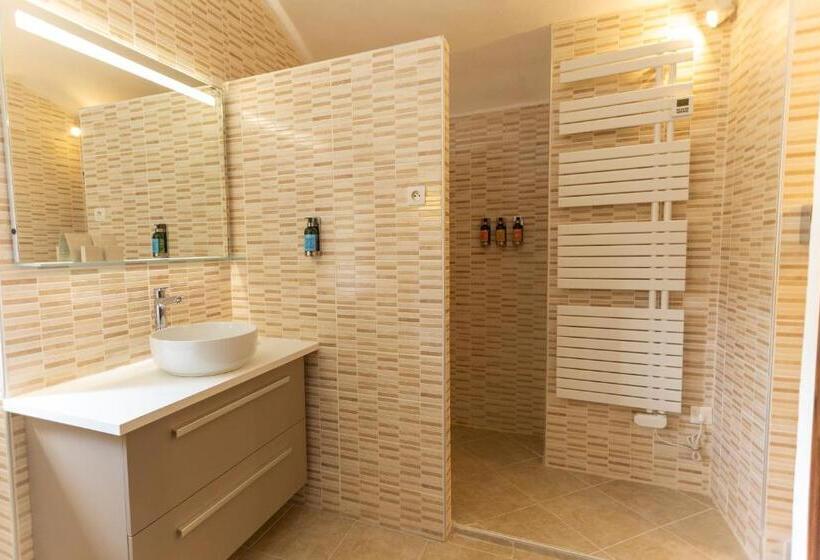 Семейный Номер Вид на Горы, Châteauzen