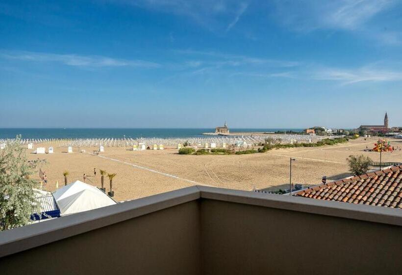 3-Bett-Standardzimmer Meerblick, Delfino