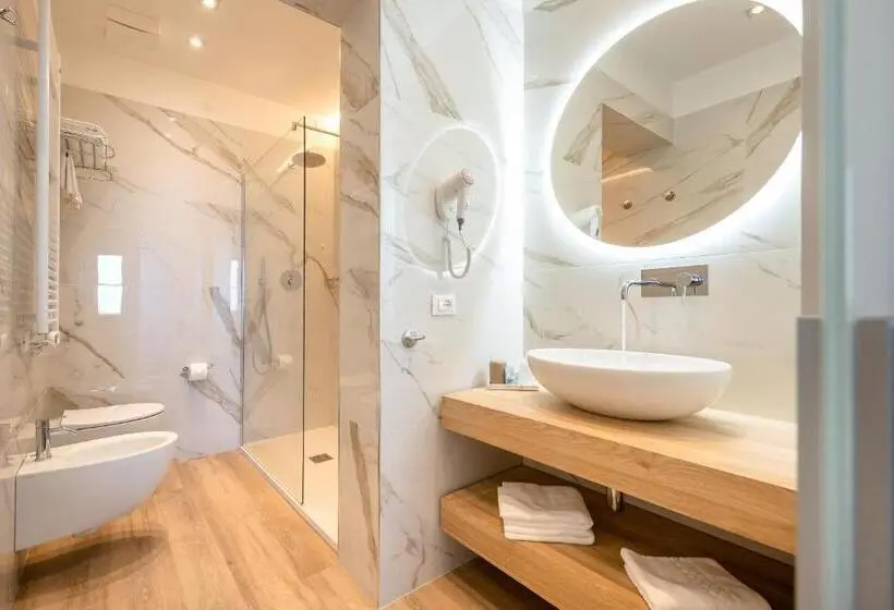 Junior Suite mit Meerblick, Delfino