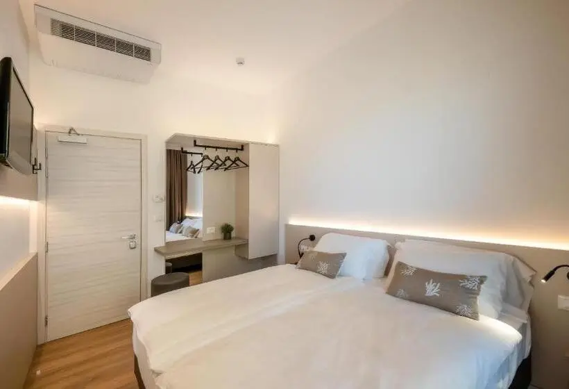 Standardzimmer mit Balkon, Delfino