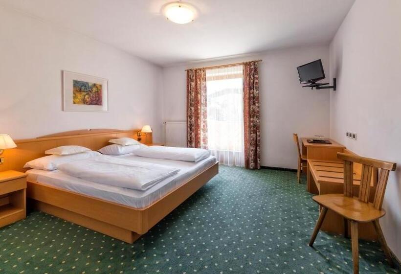 スタンダードルーム, Elisabeth