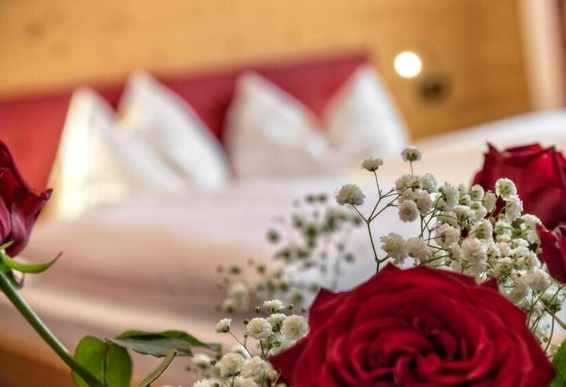 スタンダードトリプルルーム, Elisabeth