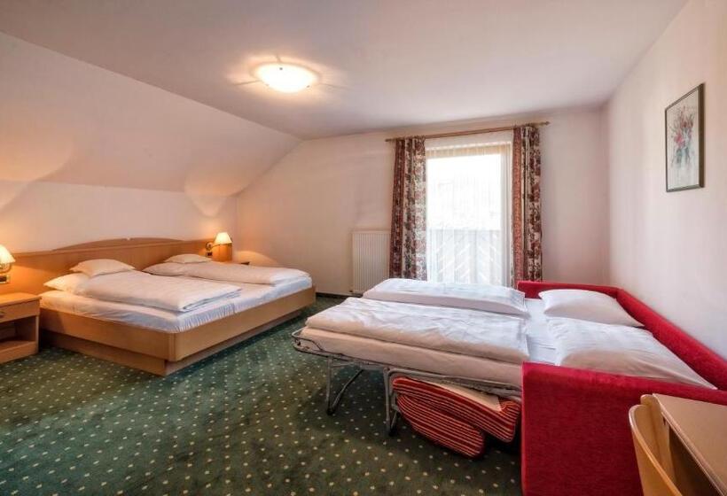 スタンダード４人部屋, Elisabeth