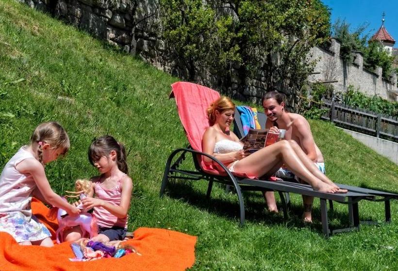 スタンダードトリプルルーム, Elisabeth