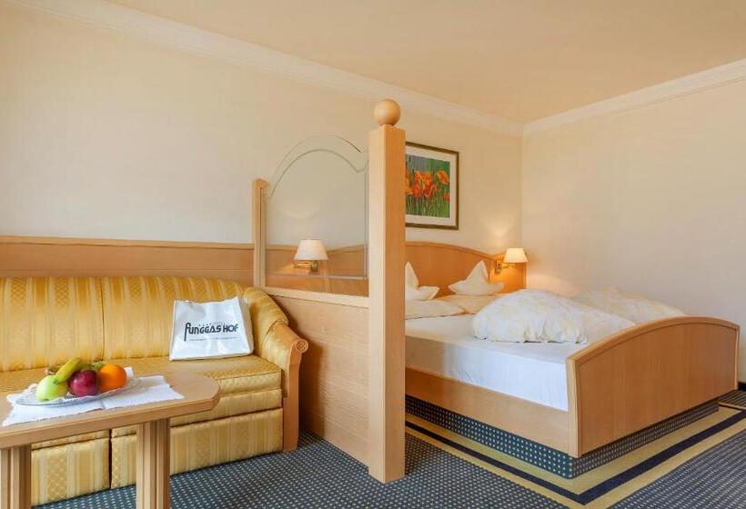 غرفة سوبيريور, Funggashof