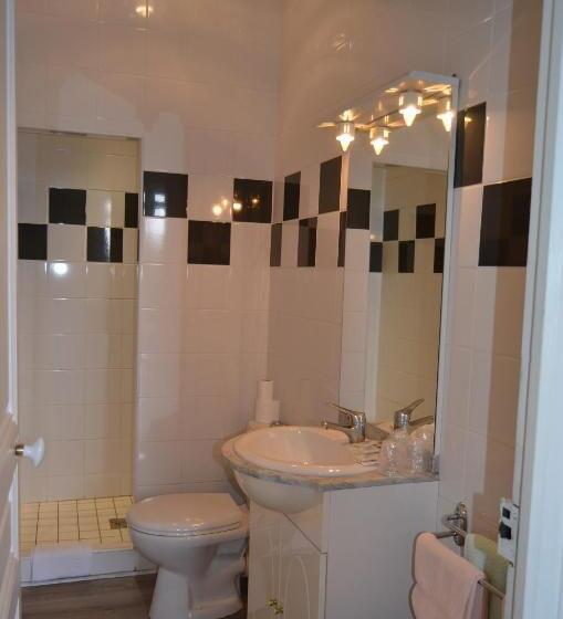 园景标准四人间, Hôtel Montfort