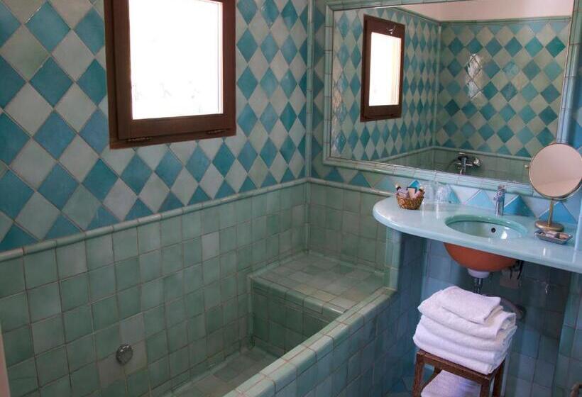 Номер Deluxe с Террасой, La Ferme Rose Hôtel De Charme