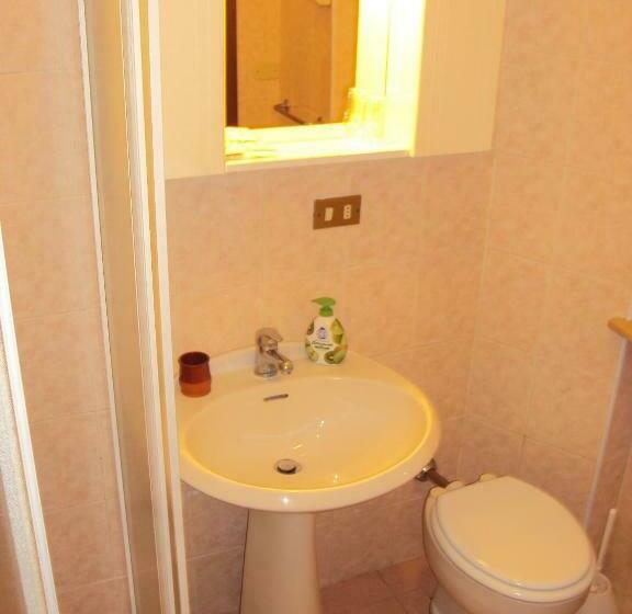 غرفة قياسية, La Salsesina