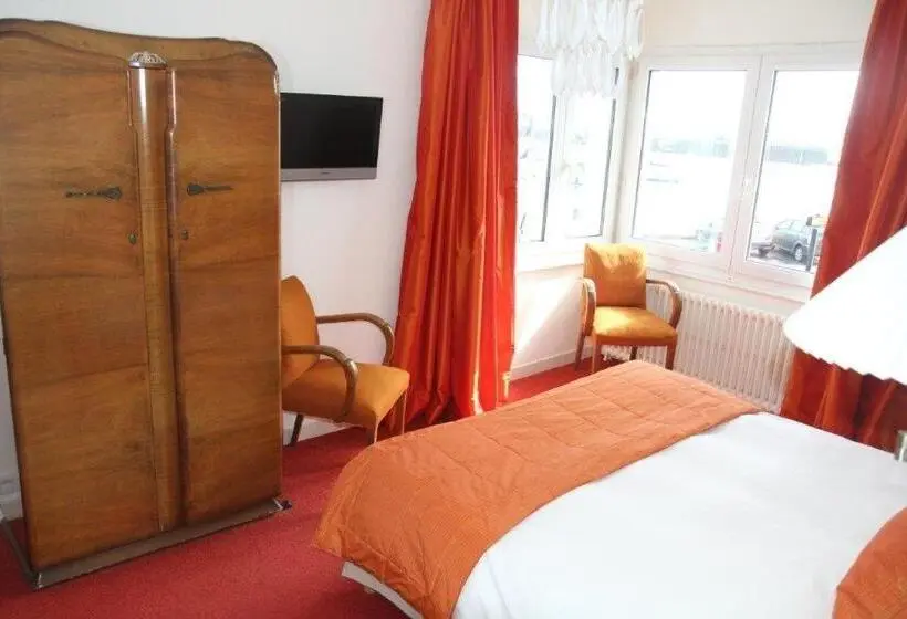 Camera Standard Vista Mare, Le Suroit