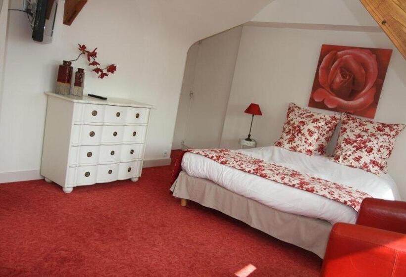 Номер Стандарт Вид на Море, Le Suroit