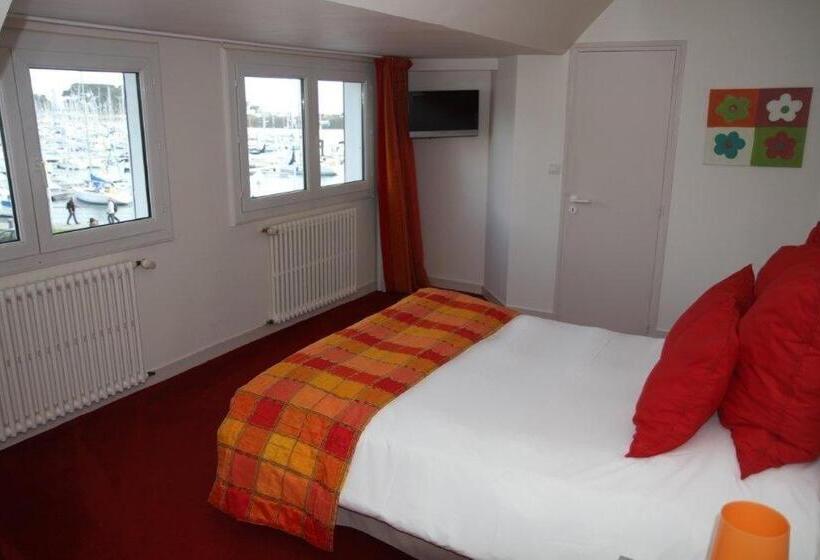 Номер Стандарт Вид на Море, Le Suroit