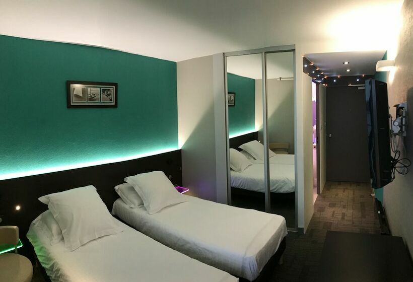 חדר סטנדרט נוף לבריכה, Le Thalassa Hôtel & Spa