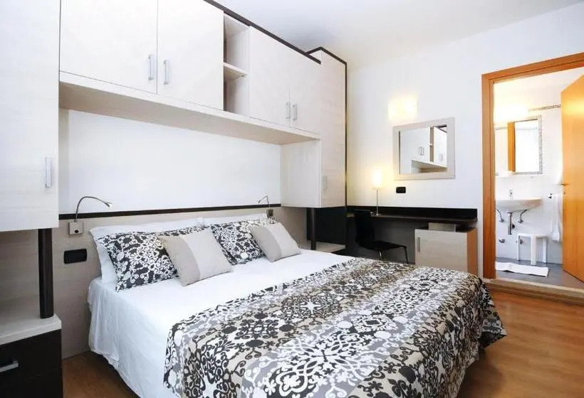 Standardzimmer mit seitlichem Meerblick., Levante